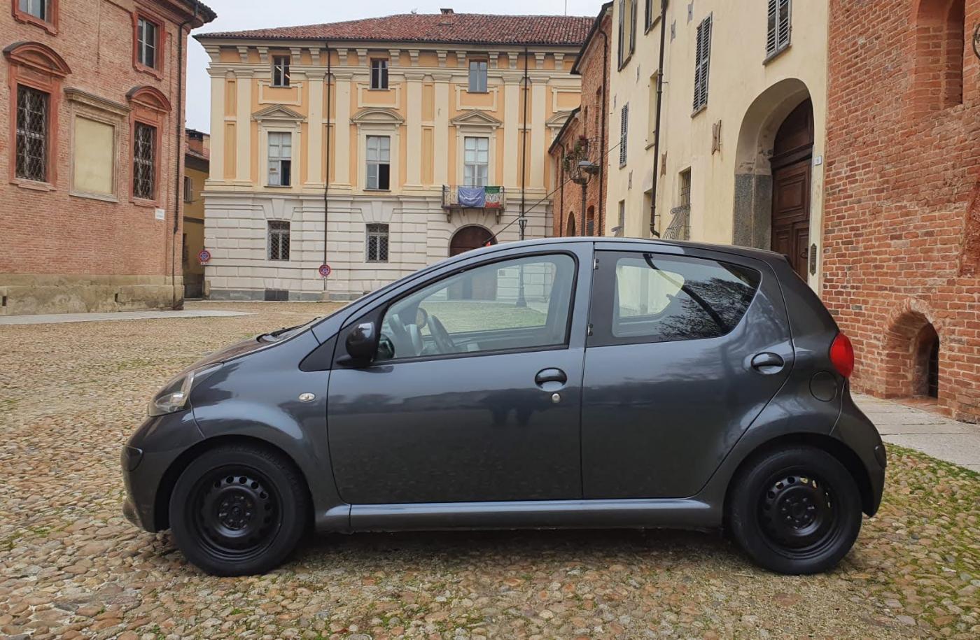 TOYOTA AYGO