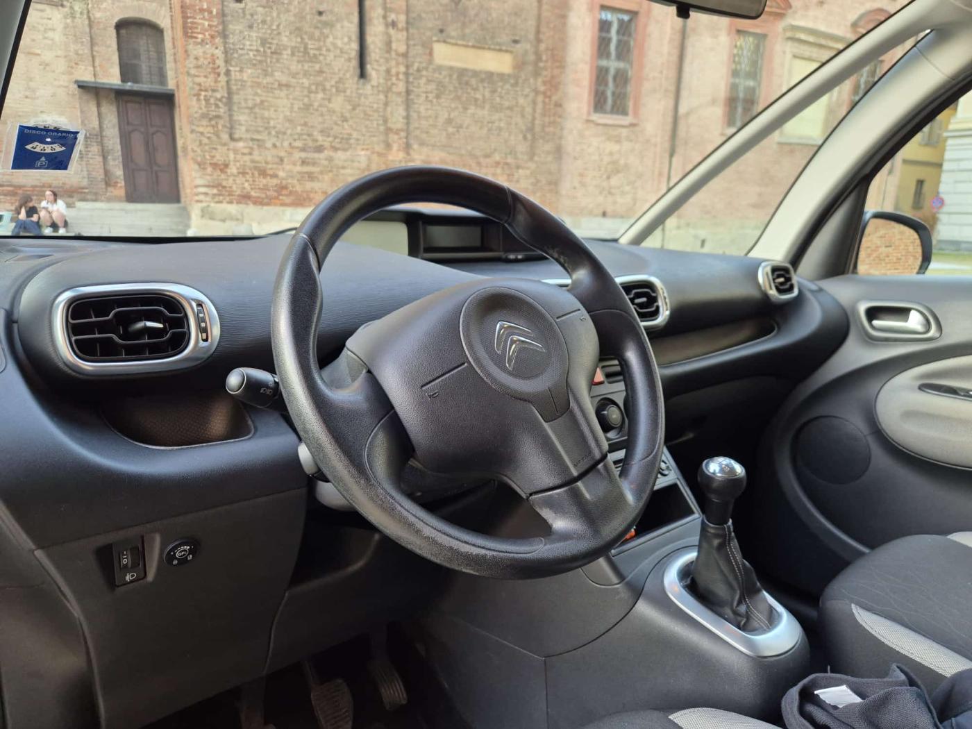- CITROEN C3 PICASSO