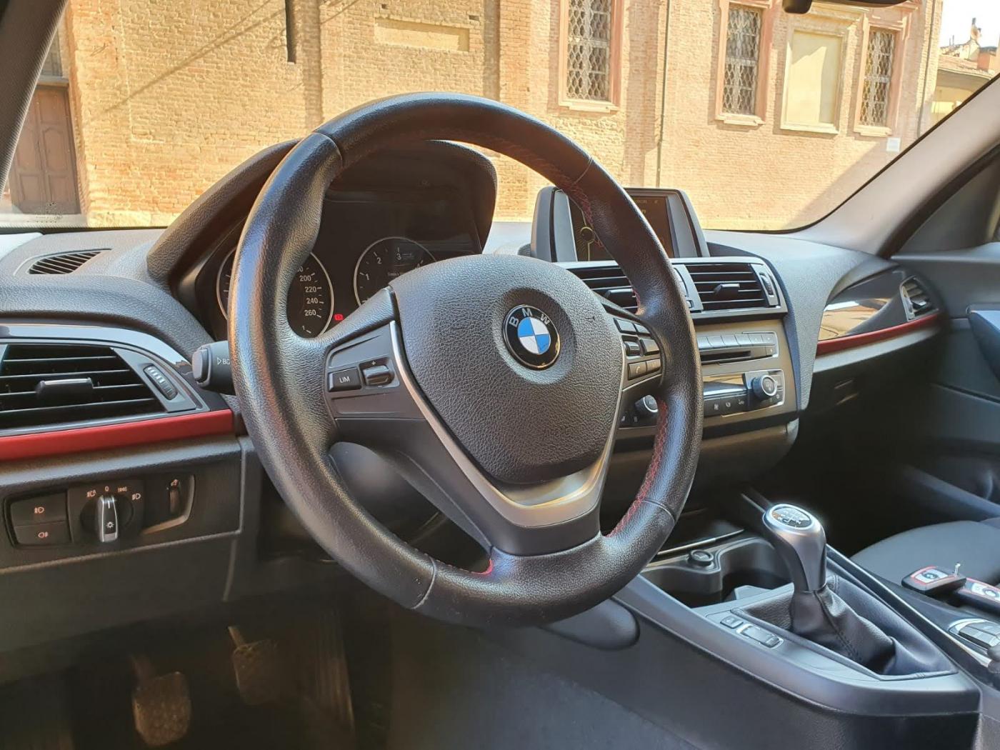 BMW SERIE 1 118D