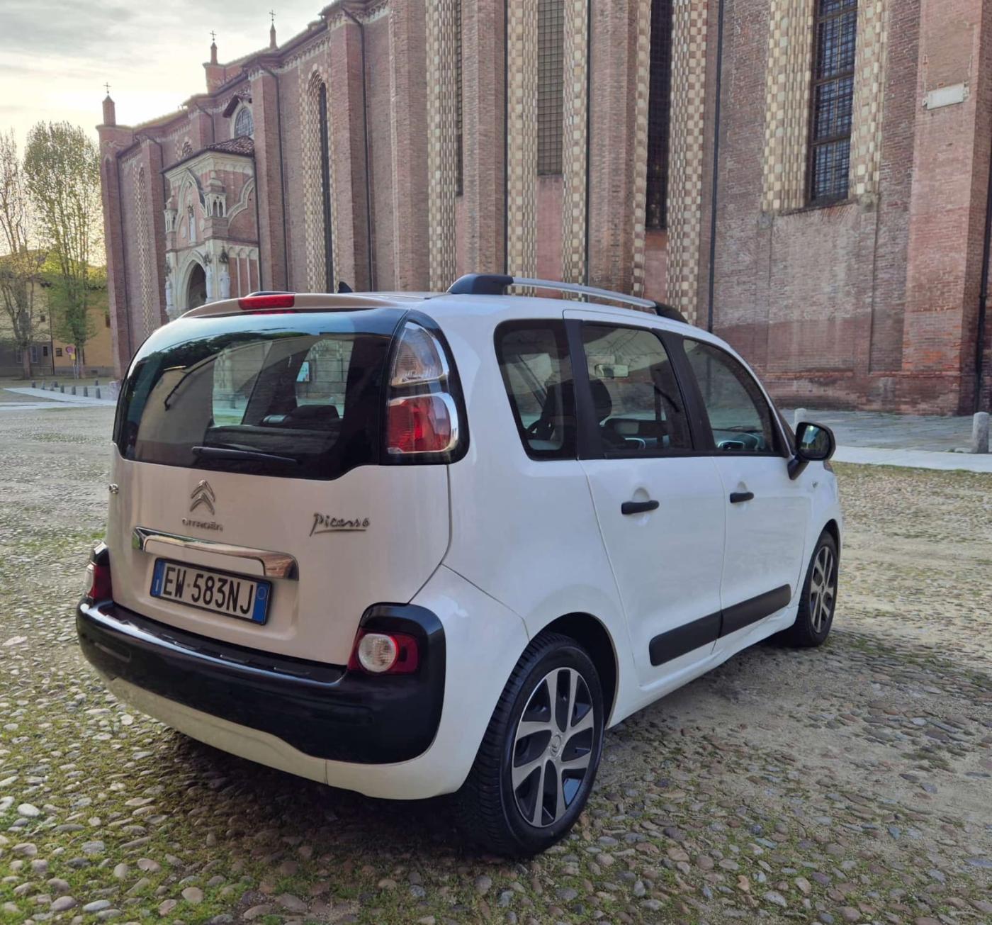 - CITROEN C3 PICASSO