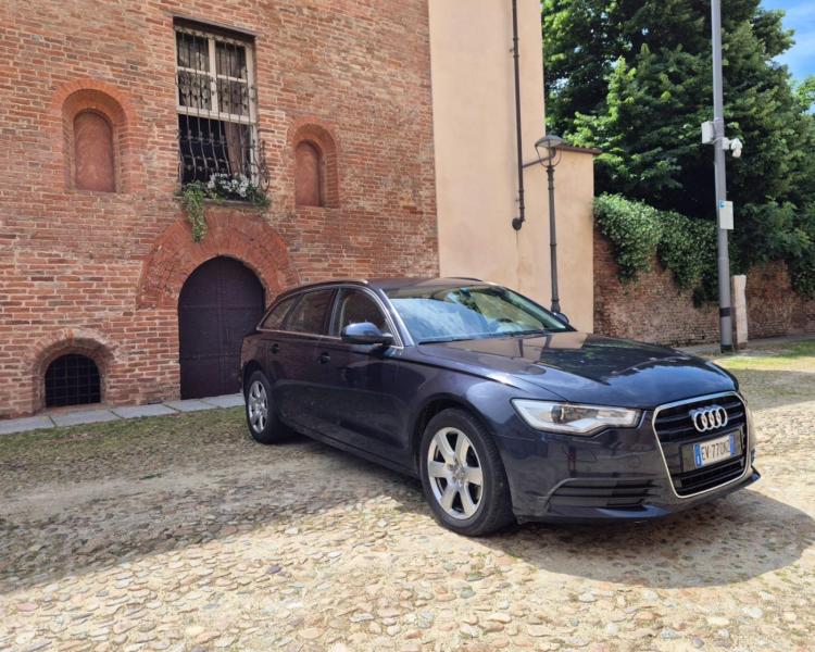 - AUDI A6 AVANT