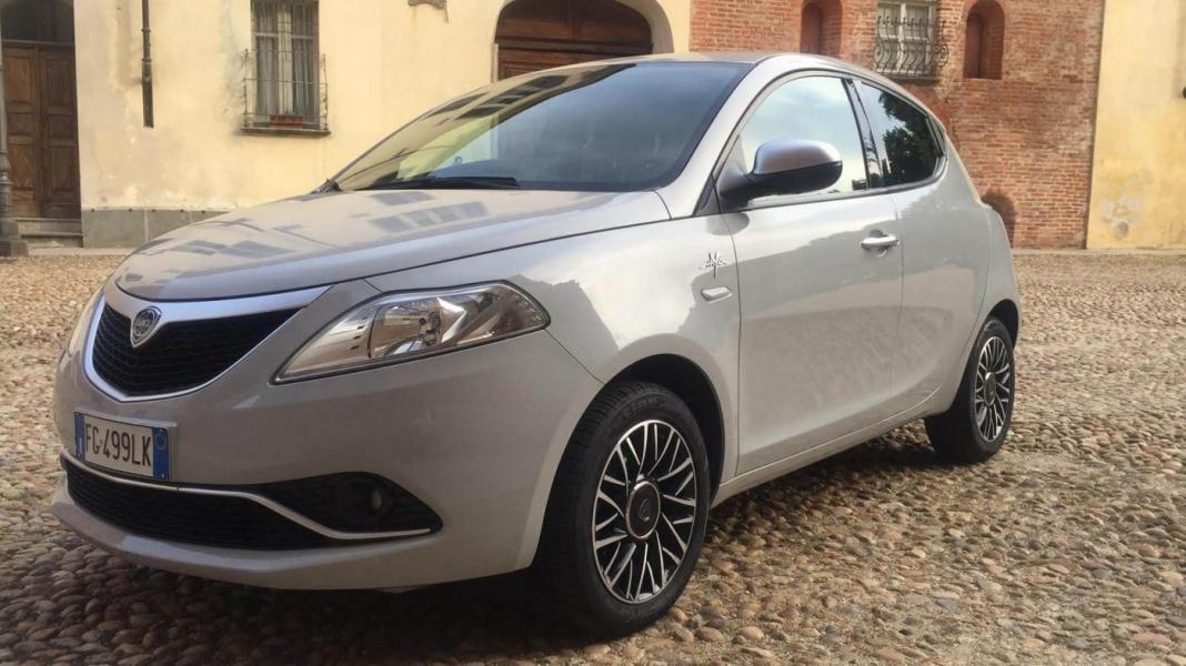 LANCIA YPSILON 1.3 MULTIJET LANCIA YPSILON 1.3 MULTIJET